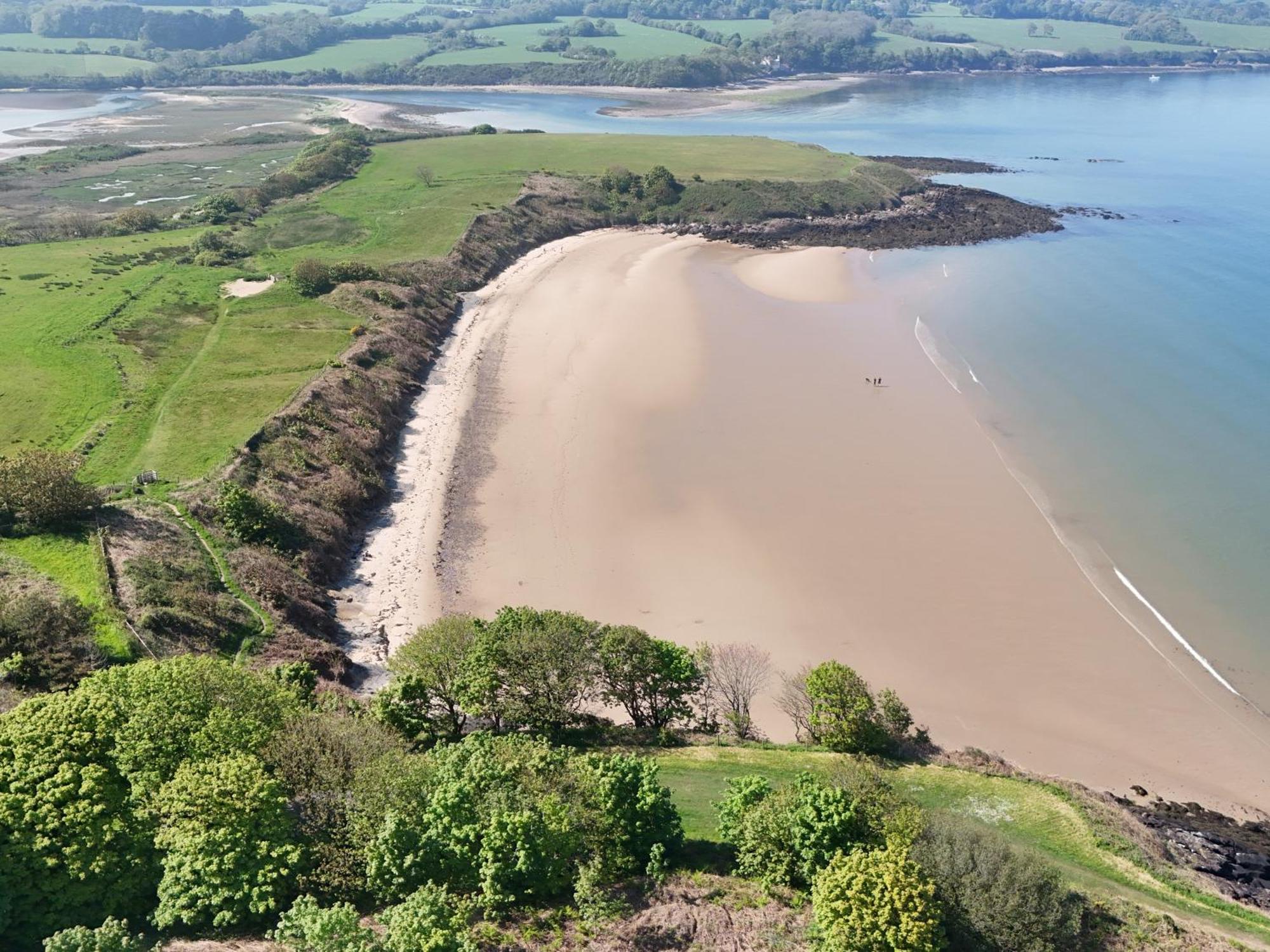 Penrhos-Lligwy Traeth Oraヴィラ エクステリア 写真